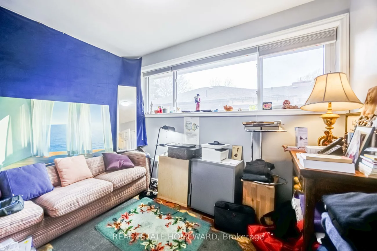 4, Moorecroft, Ionview, Toronto