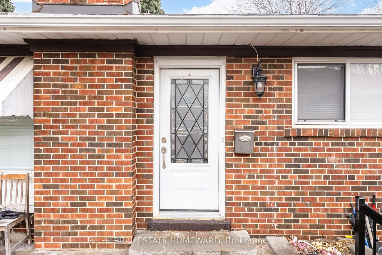 4, Moorecroft, Ionview, Toronto