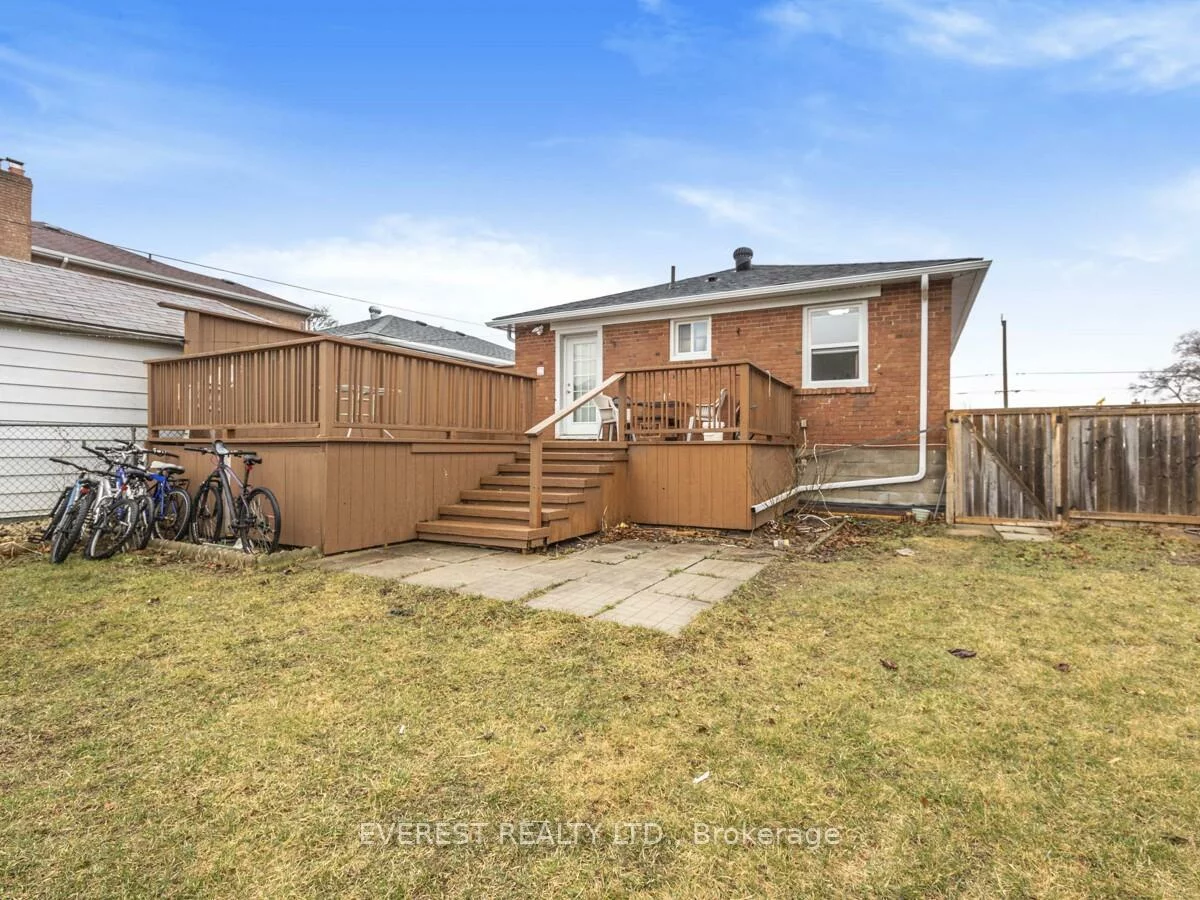 91, Hart, Kennedy Park, Toronto
