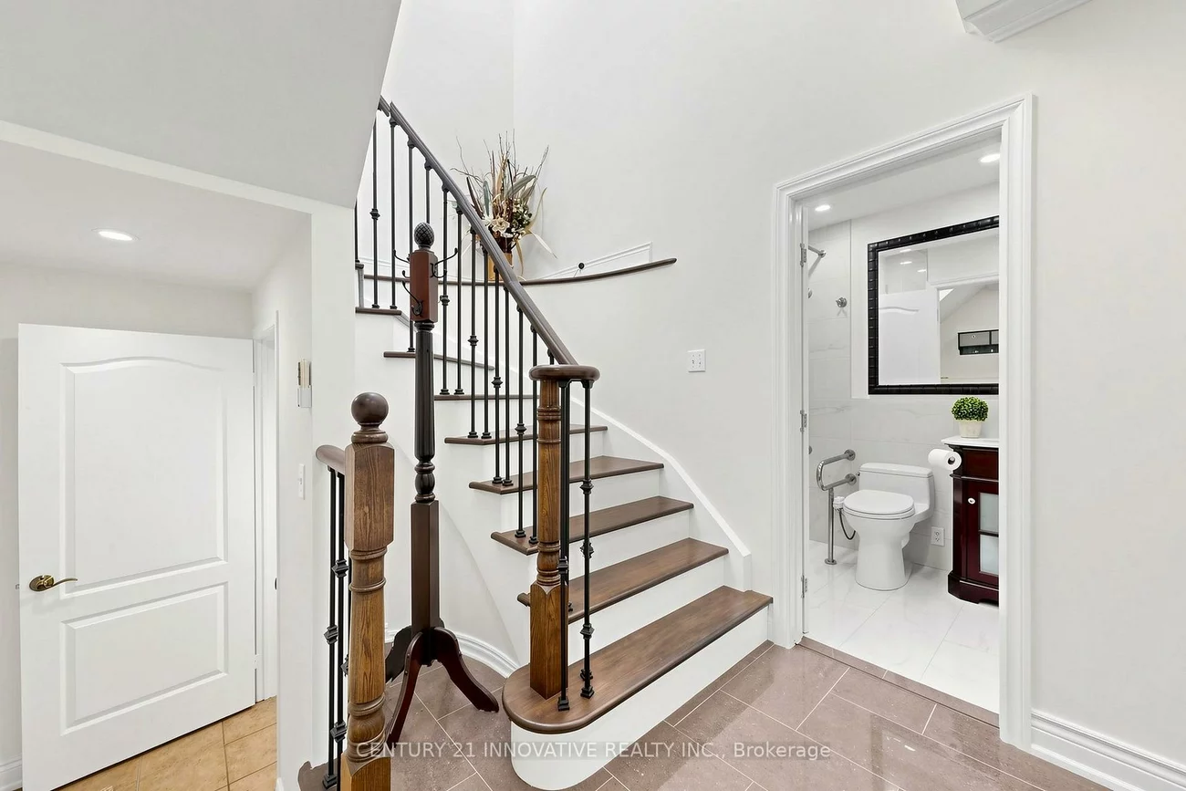 43, Bonnydon, Rouge E11, Toronto