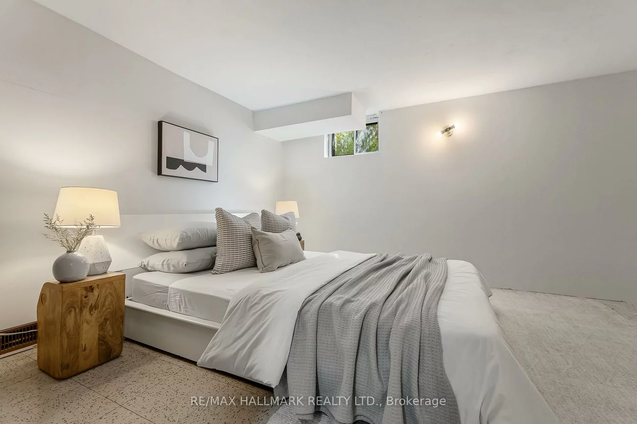 3, Armada, Woburn, Toronto