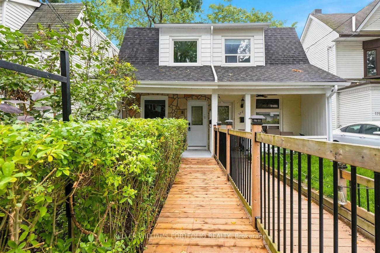 179, Oakcrest, East End-Danforth, Toronto