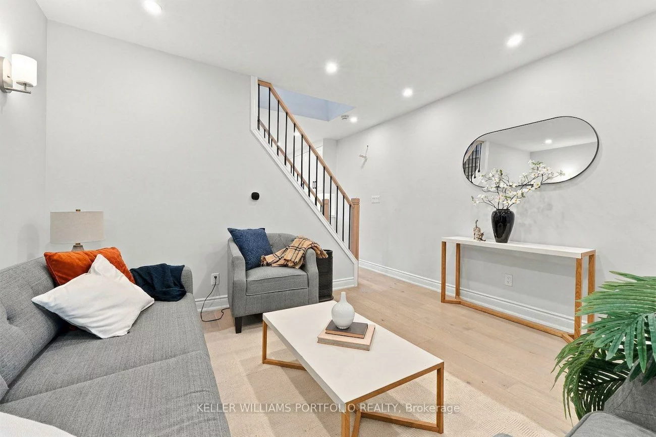 179, Oakcrest, East End-Danforth, Toronto