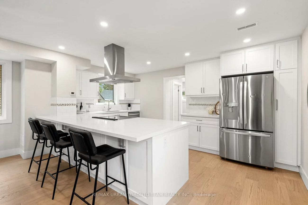 3517, St Clair, Clairlea-Birchmount, Toronto