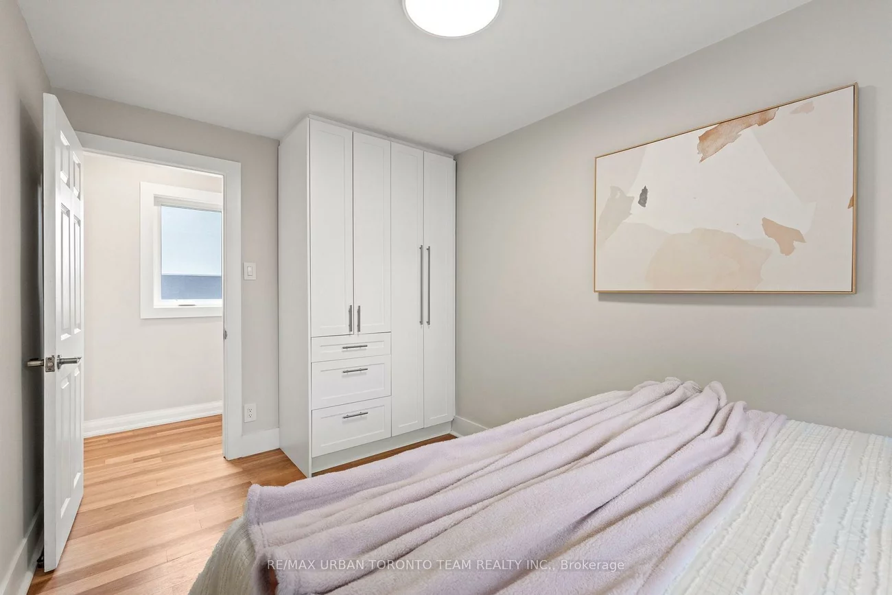 3517, St Clair, Clairlea-Birchmount, Toronto