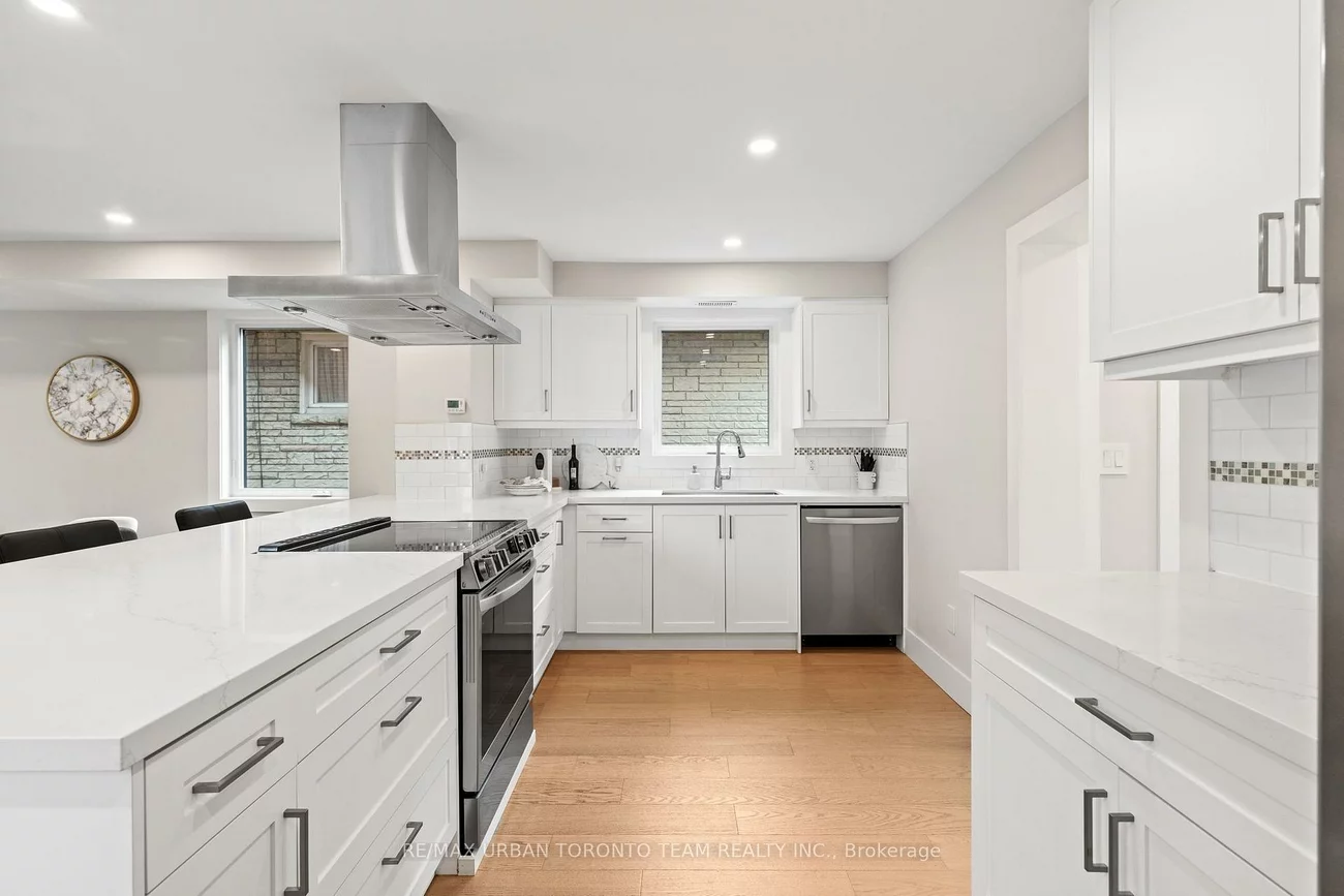 3517, St Clair, Clairlea-Birchmount, Toronto