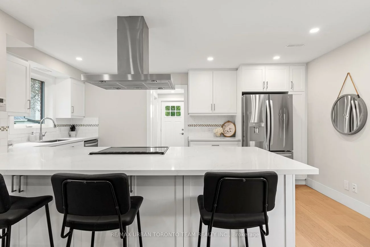 3517, St Clair, Clairlea-Birchmount, Toronto