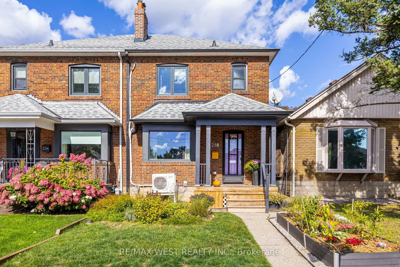 258, O'connor, East York, Toronto