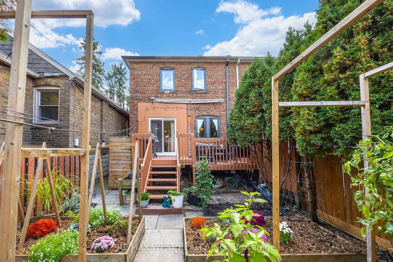 258, O'connor, East York, Toronto