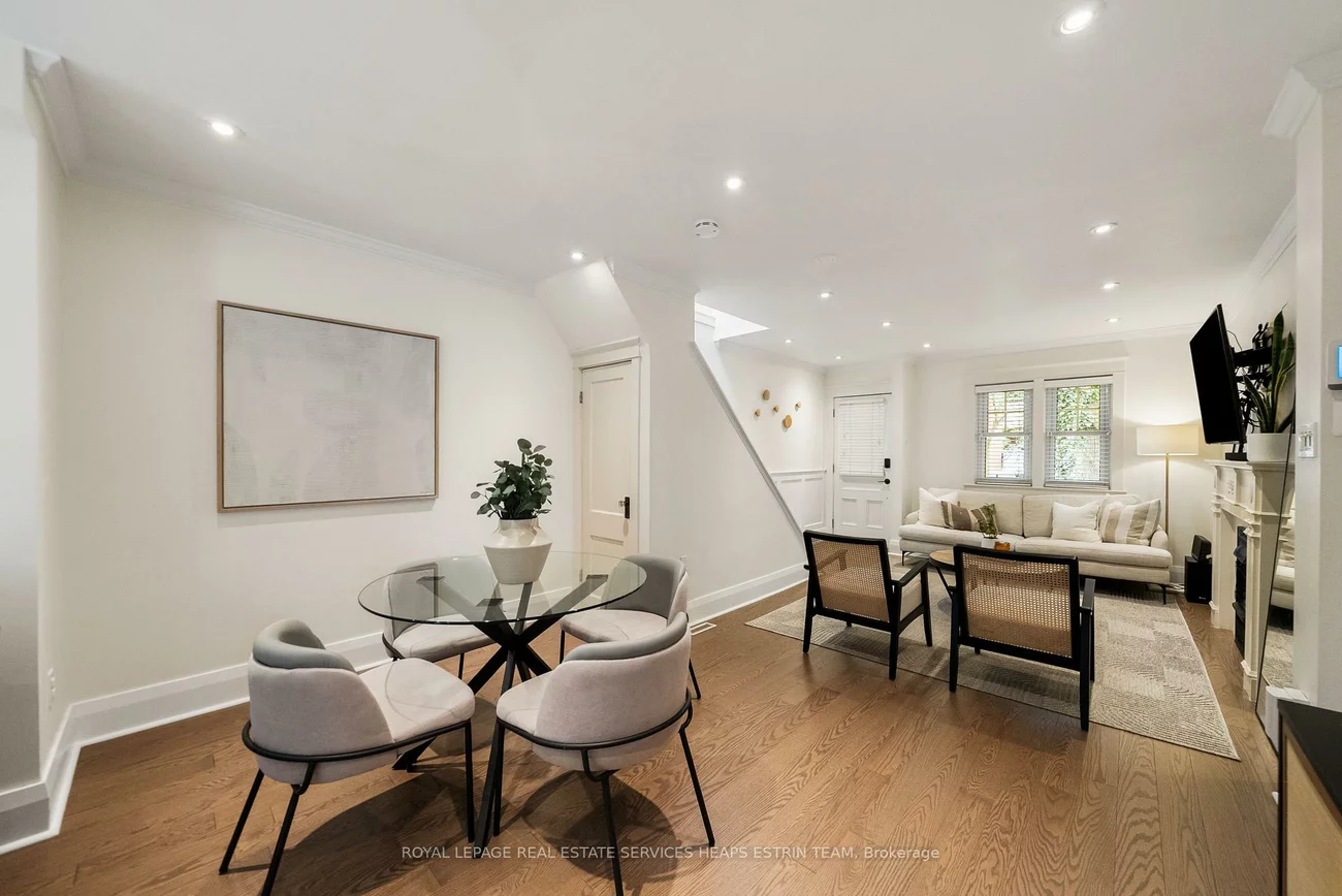 16, Louvain, South Riverdale, Toronto