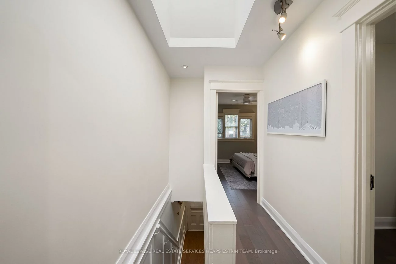 16, Louvain, South Riverdale, Toronto