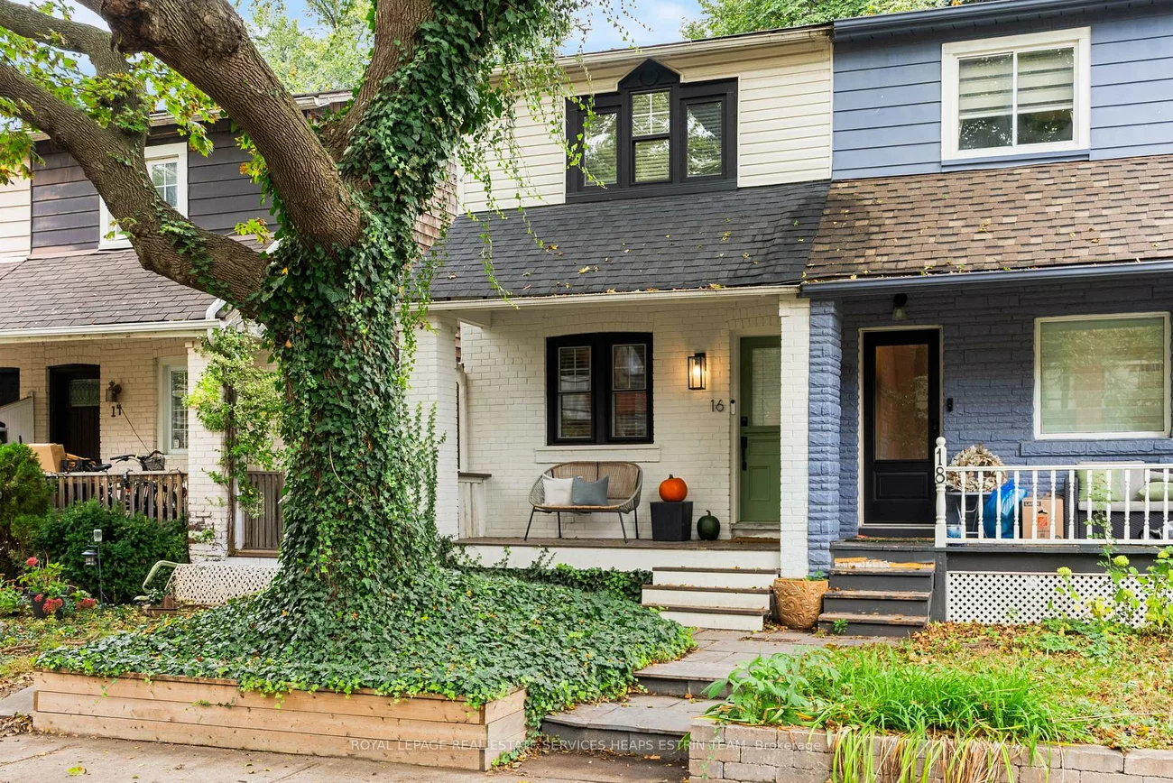 16, Louvain, South Riverdale, Toronto