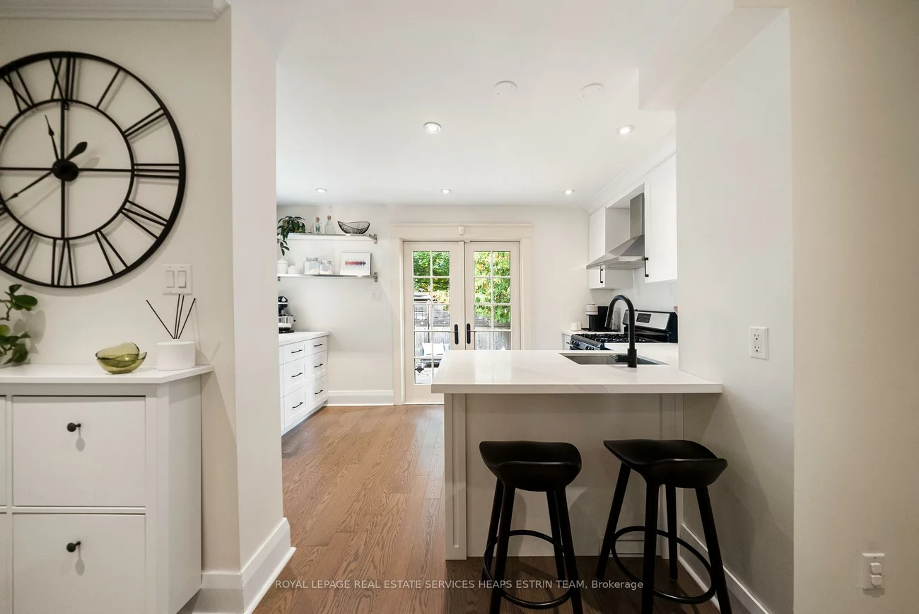 16, Louvain, South Riverdale, Toronto