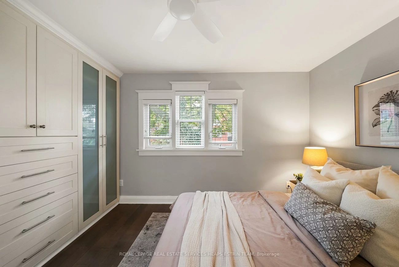 16, Louvain, South Riverdale, Toronto