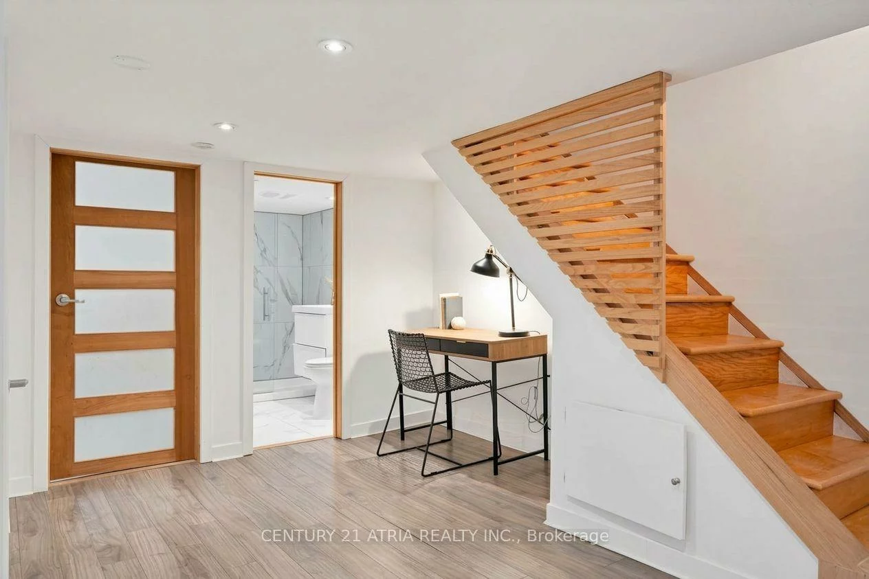 43, Torrens, Broadview North, Toronto