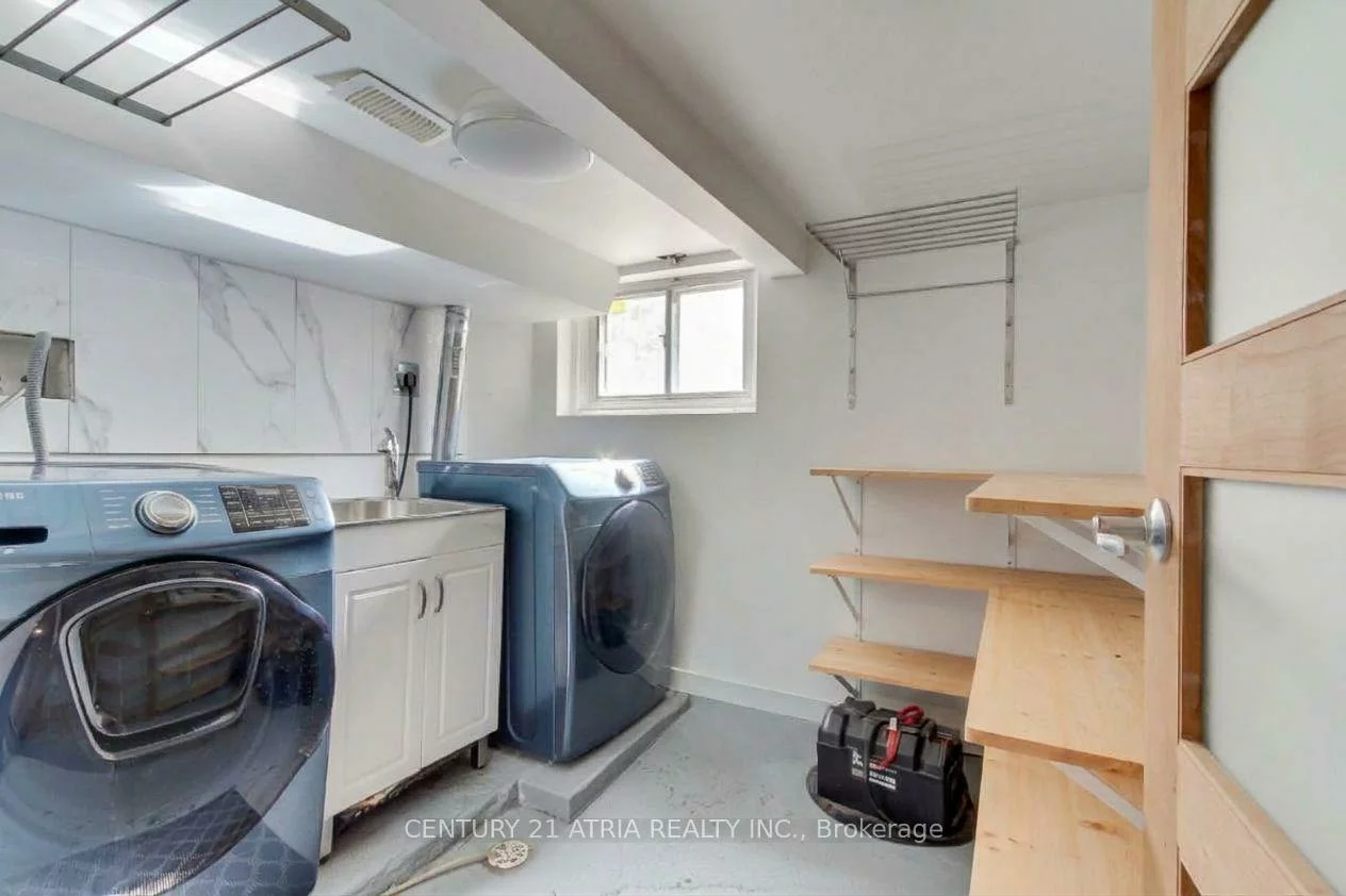43, Torrens, Broadview North, Toronto
