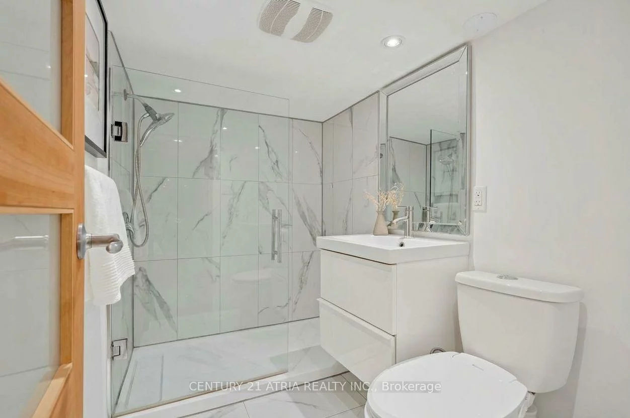 43, Torrens, Broadview North, Toronto