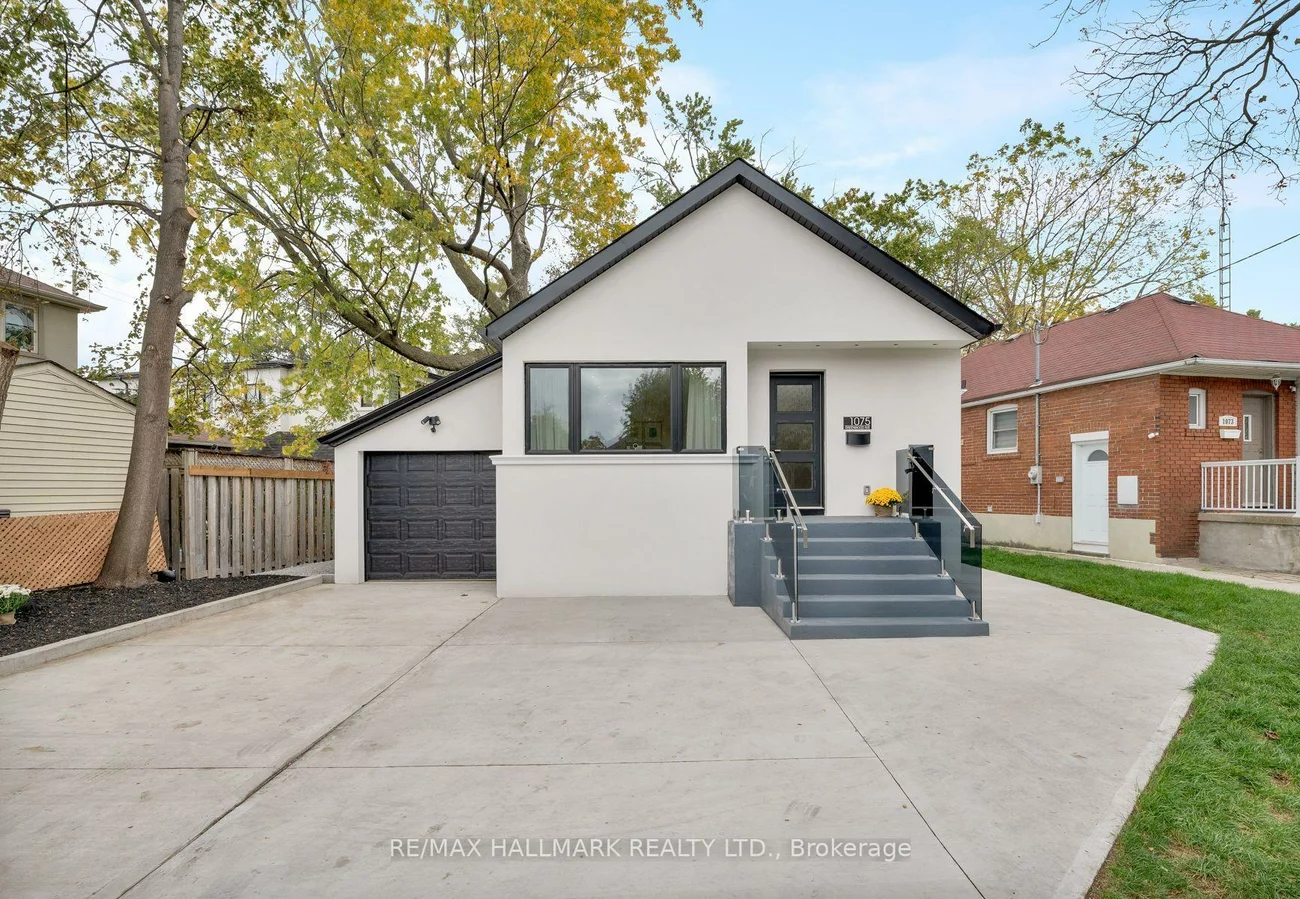 1075, Greenwood, Danforth Village-East York, Toronto