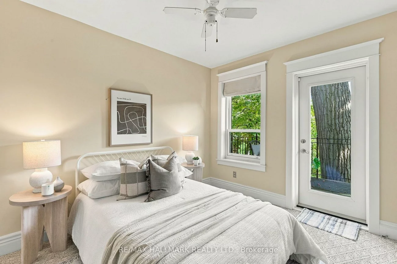 55, Waverley, The Beaches, Toronto