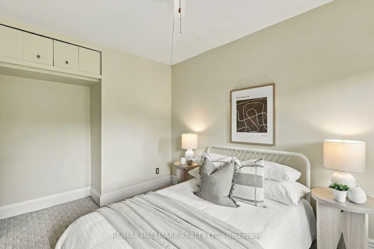 55, Waverley, The Beaches, Toronto
