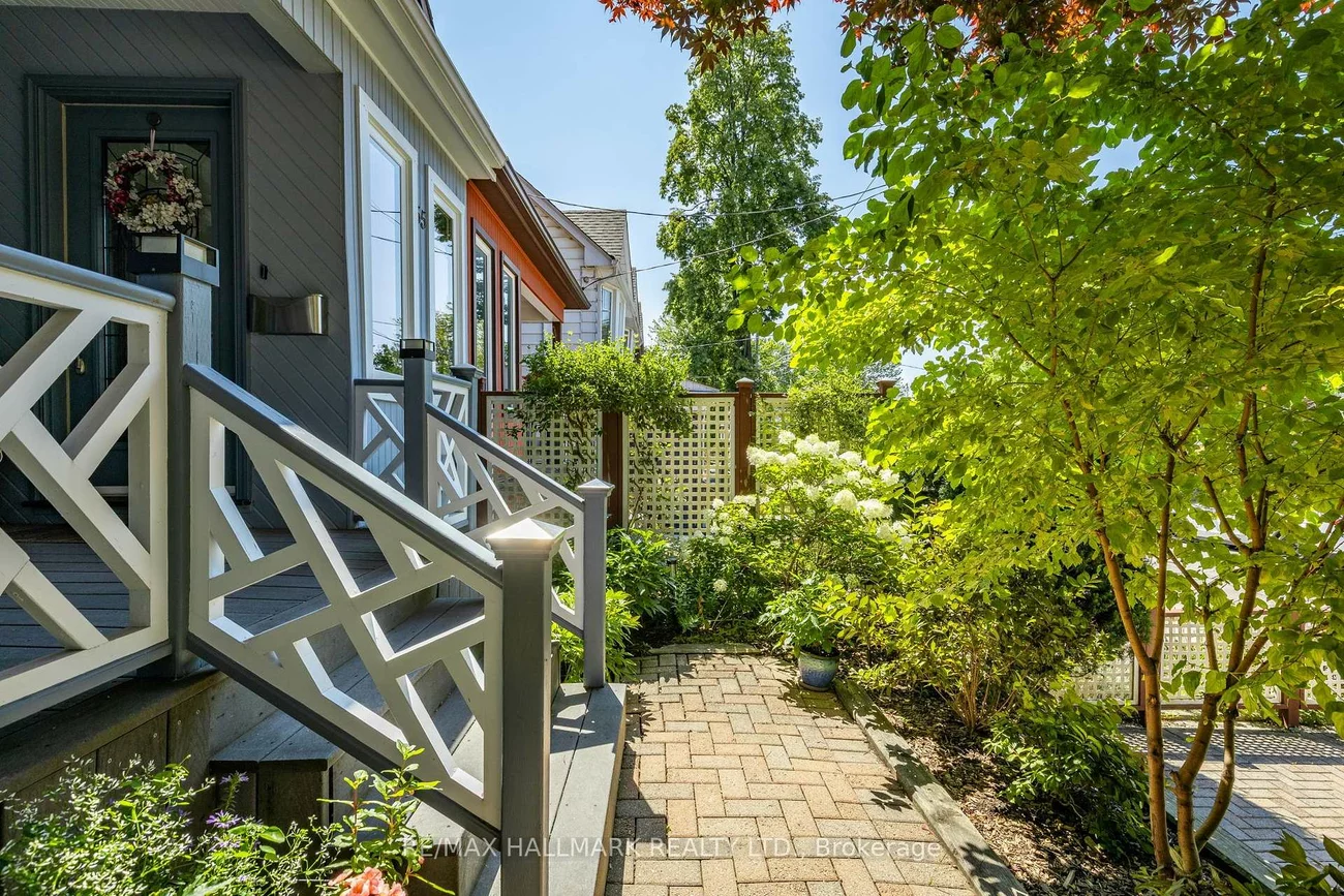 55, Waverley, The Beaches, Toronto