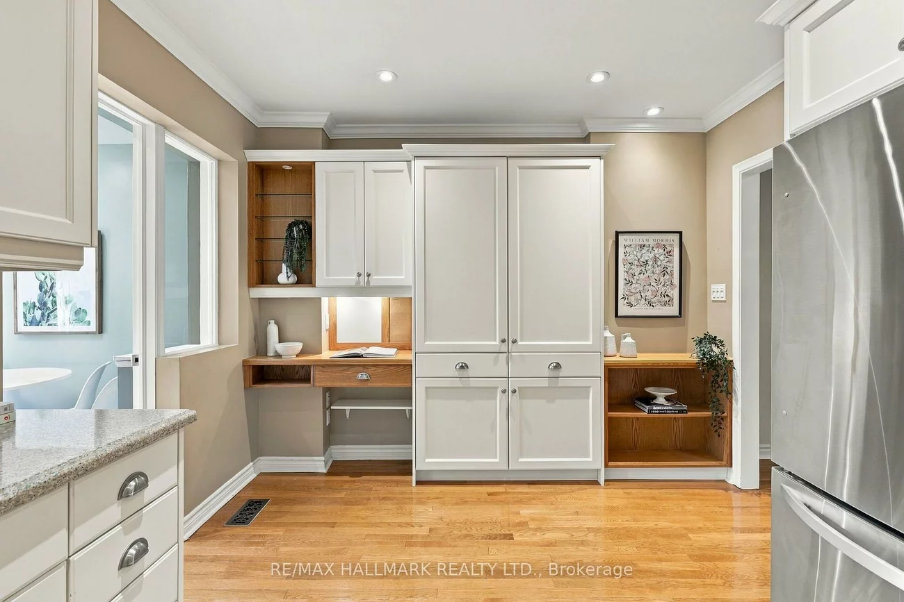 55, Waverley, The Beaches, Toronto