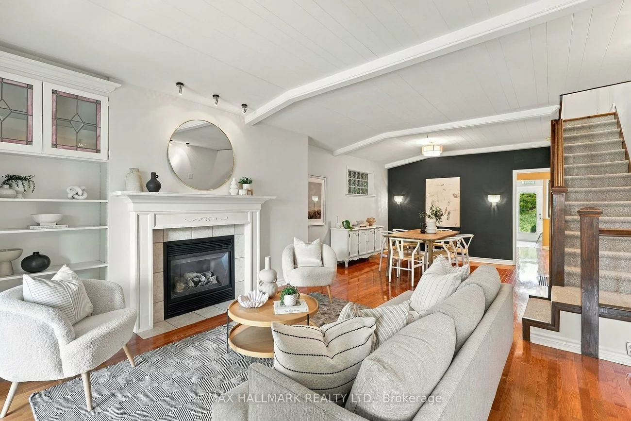 55, Waverley, The Beaches, Toronto