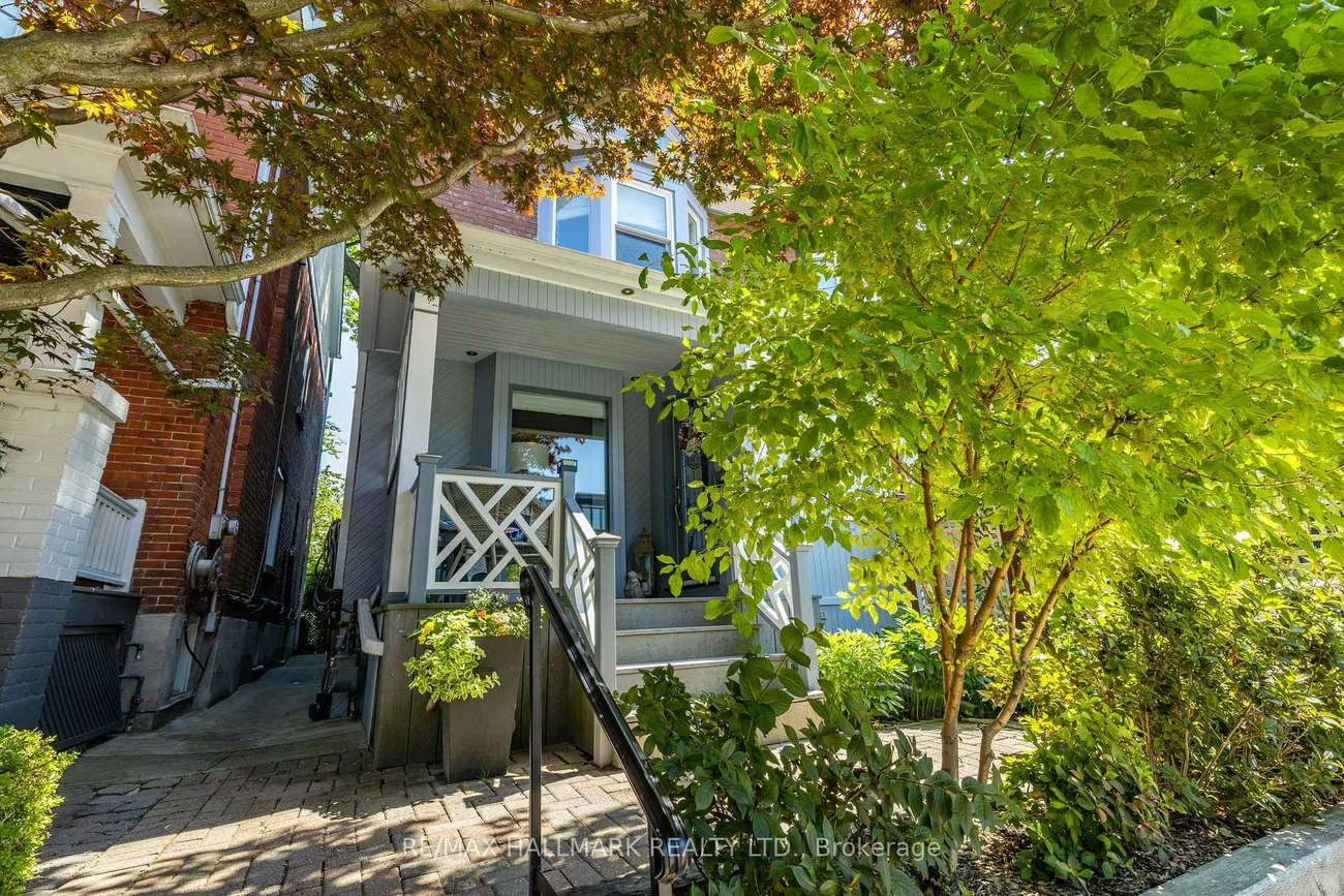 55, Waverley, The Beaches, Toronto