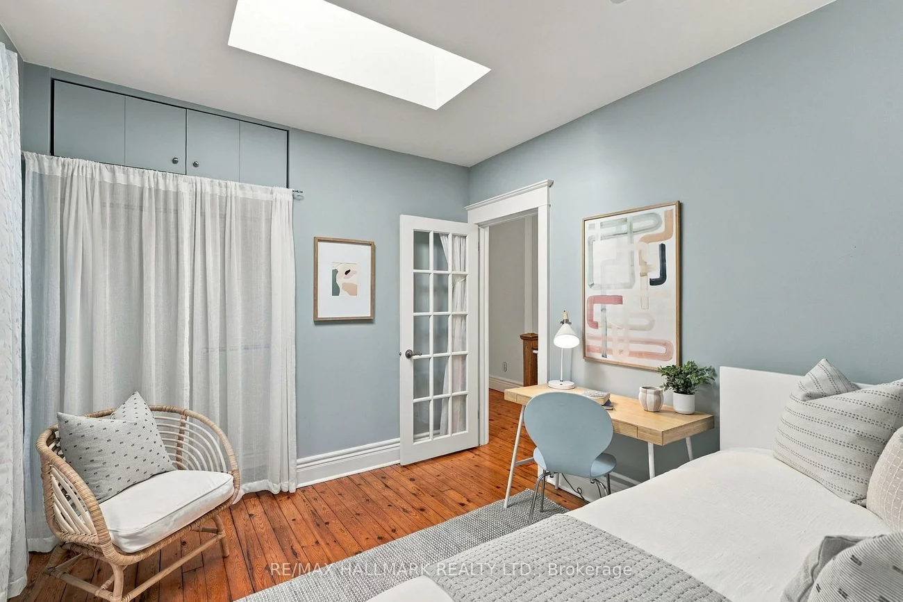 55, Waverley, The Beaches, Toronto