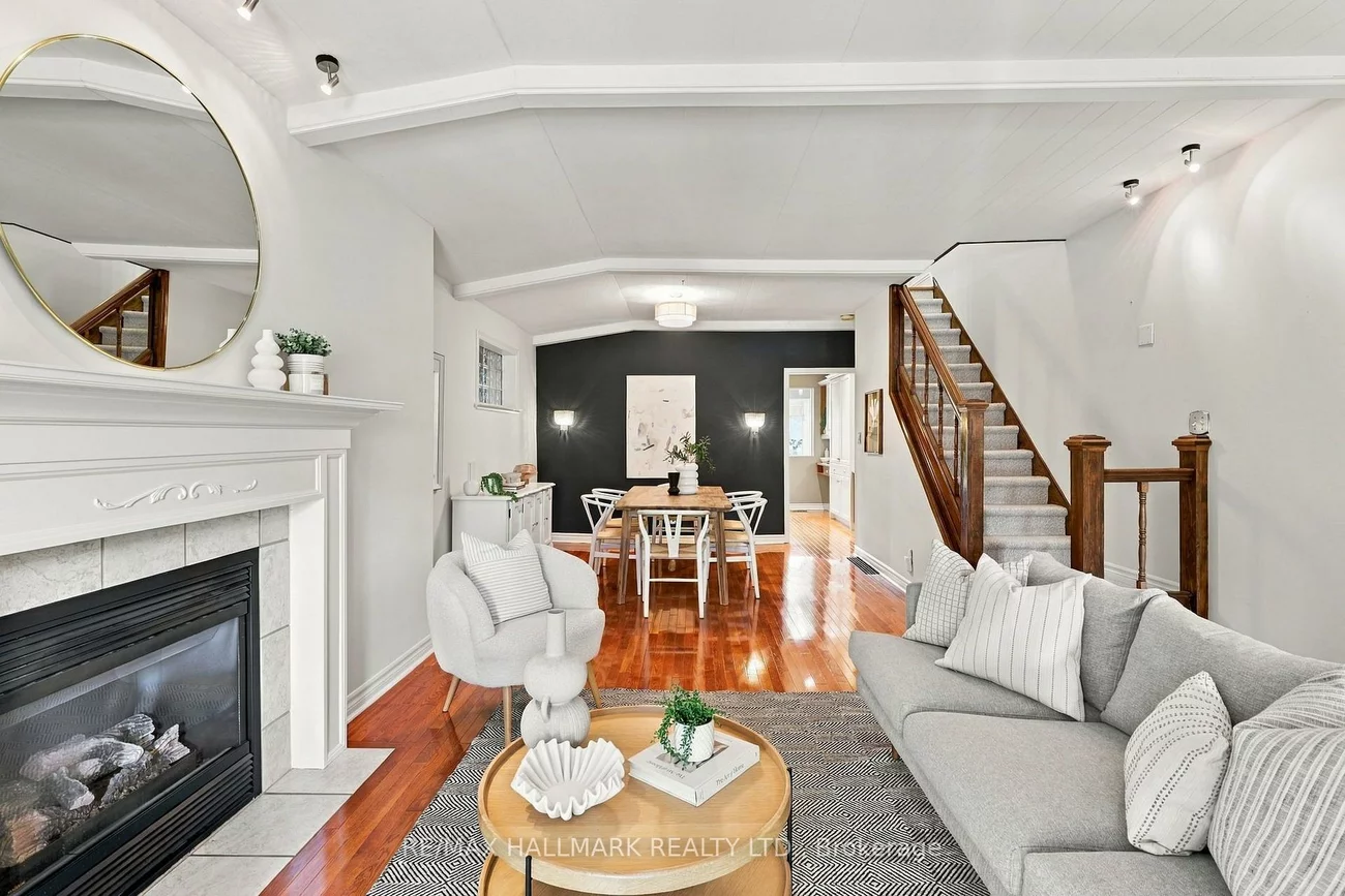 55, Waverley, The Beaches, Toronto