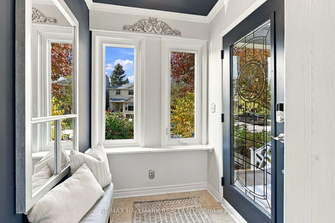 55, Waverley, The Beaches, Toronto