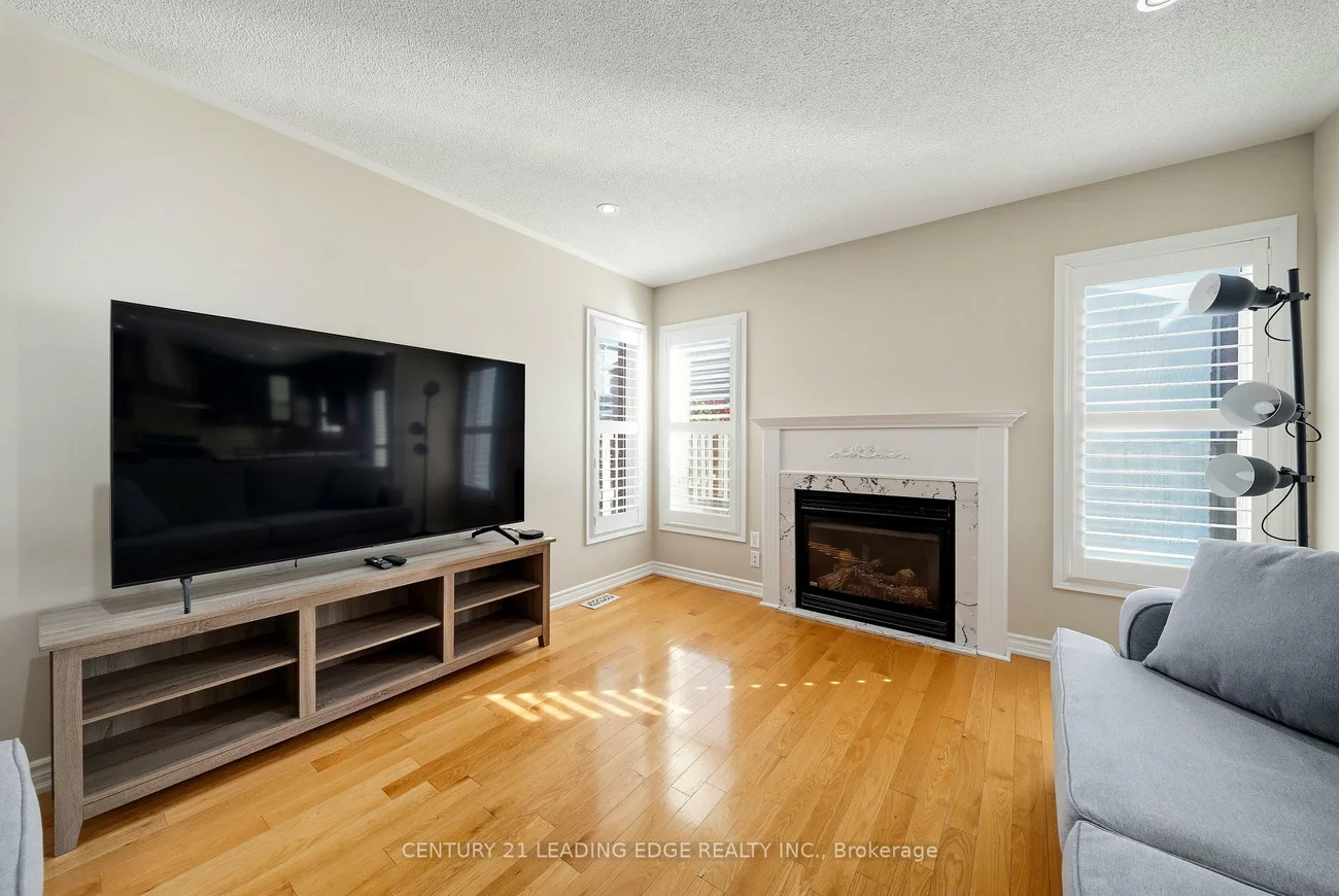 13, Boulderbrook, Rouge E11, Toronto