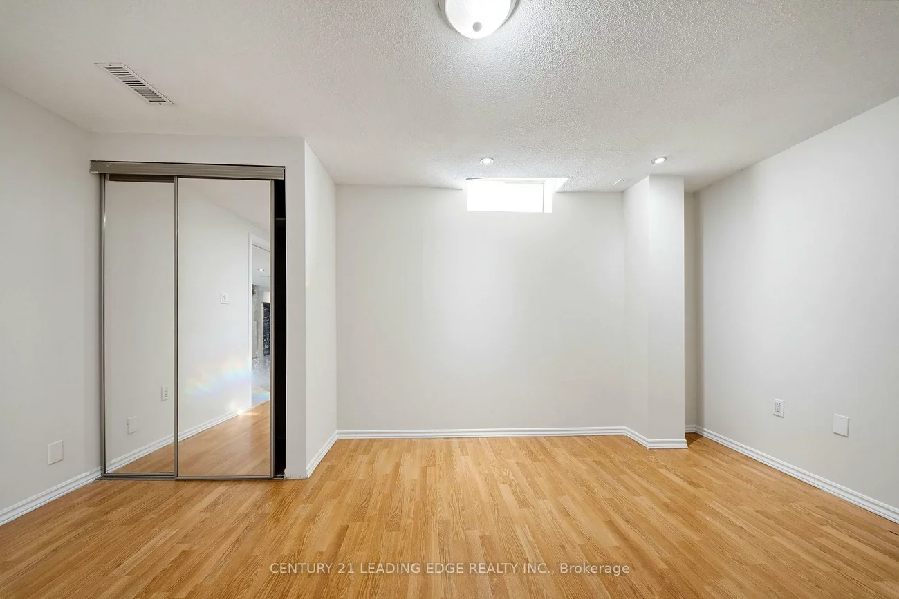 13, Boulderbrook, Rouge E11, Toronto