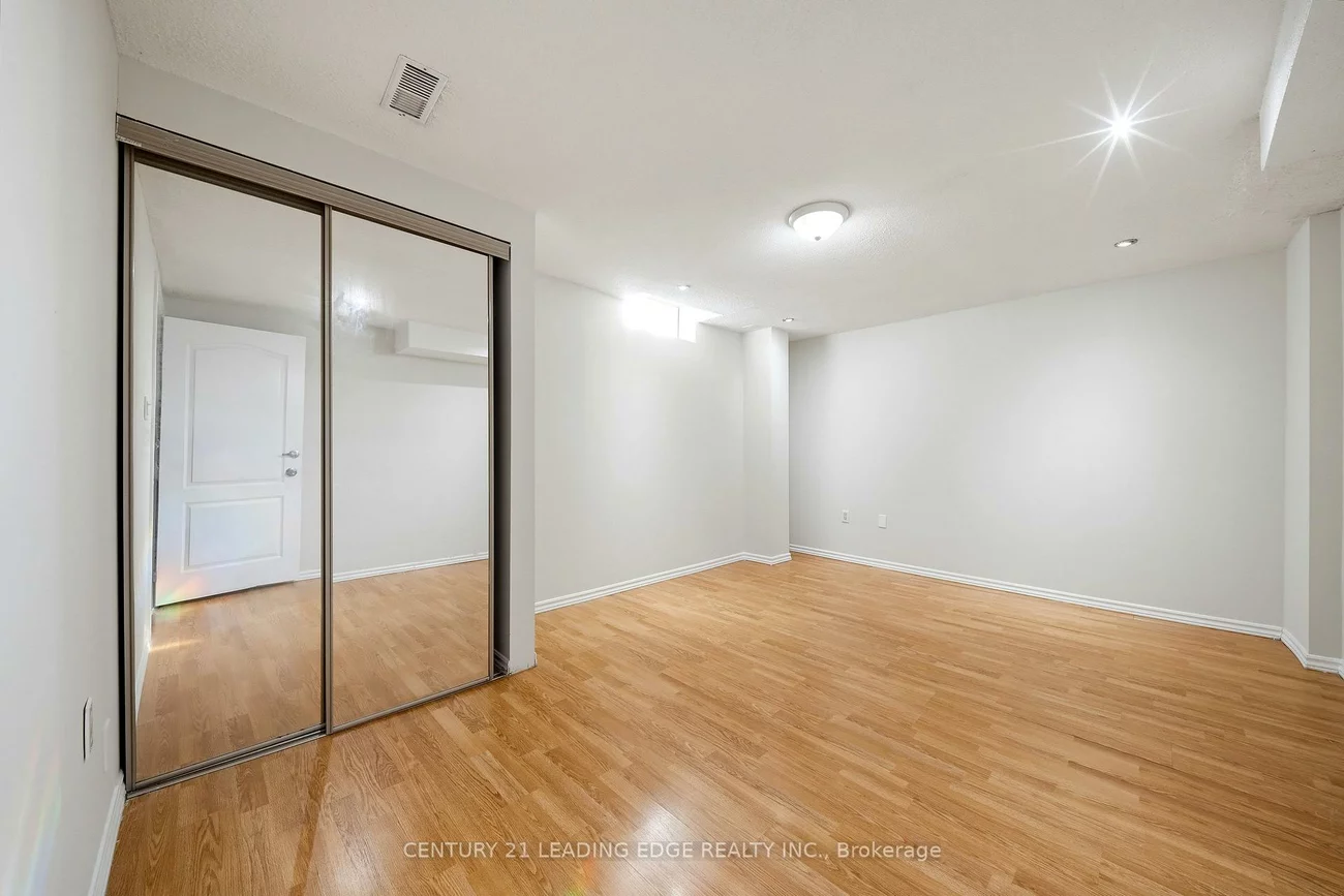 13, Boulderbrook, Rouge E11, Toronto