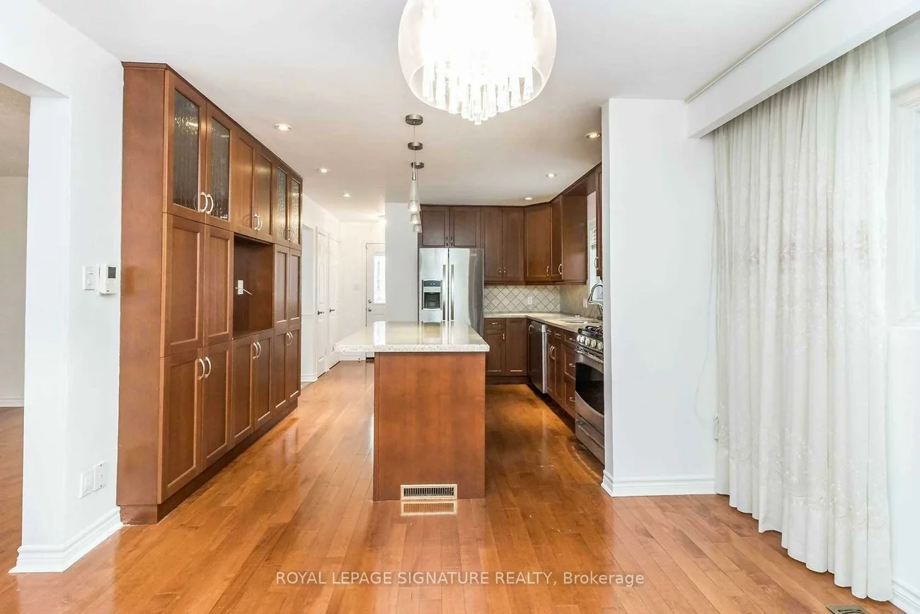 19, Starlake, Morningside, Toronto