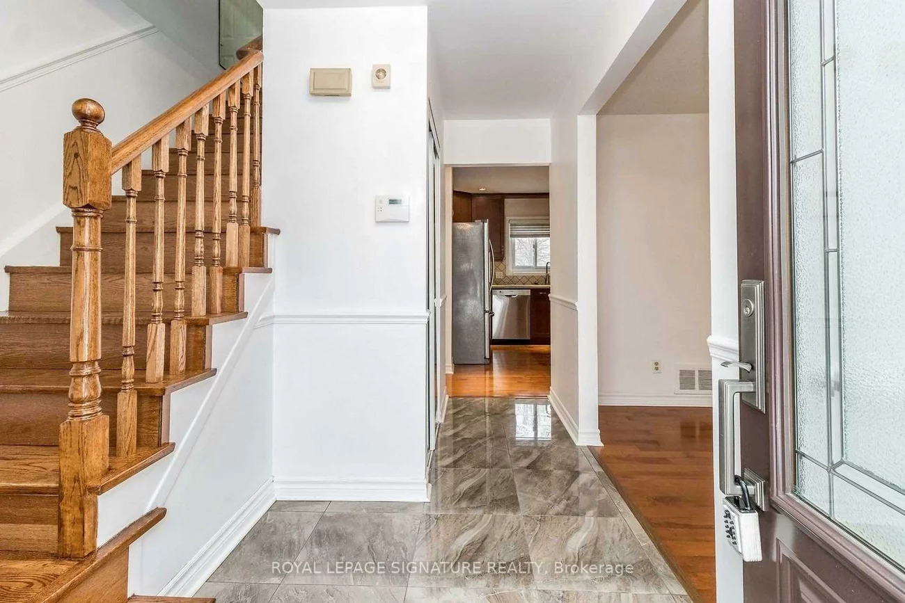 19, Starlake, Morningside, Toronto