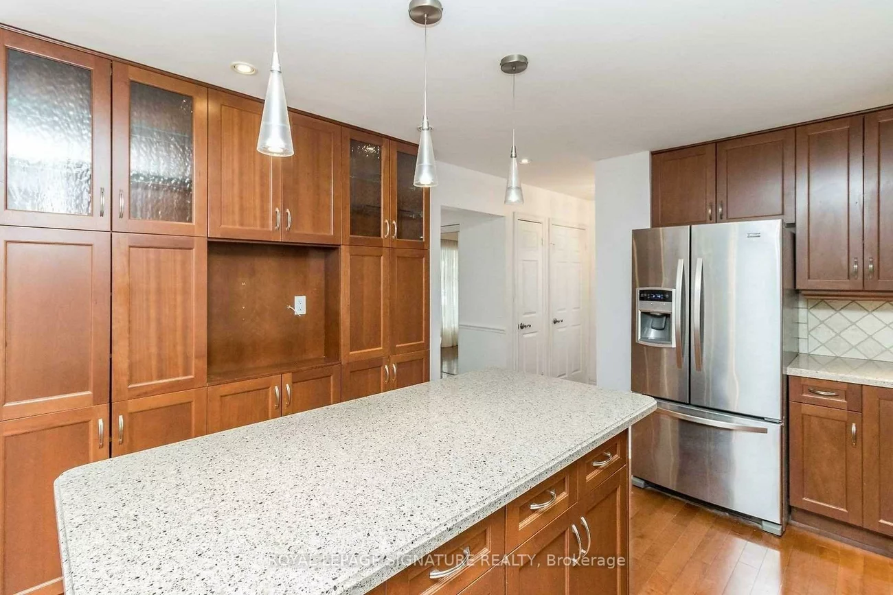 19, Starlake, Morningside, Toronto