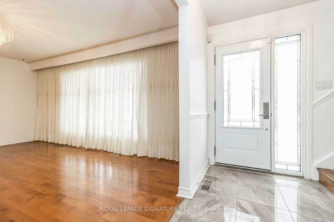 19, Starlake, Morningside, Toronto