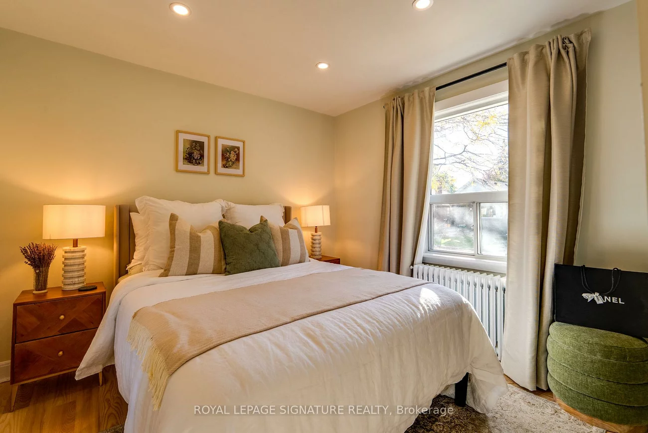 31, Davies, East York, Toronto