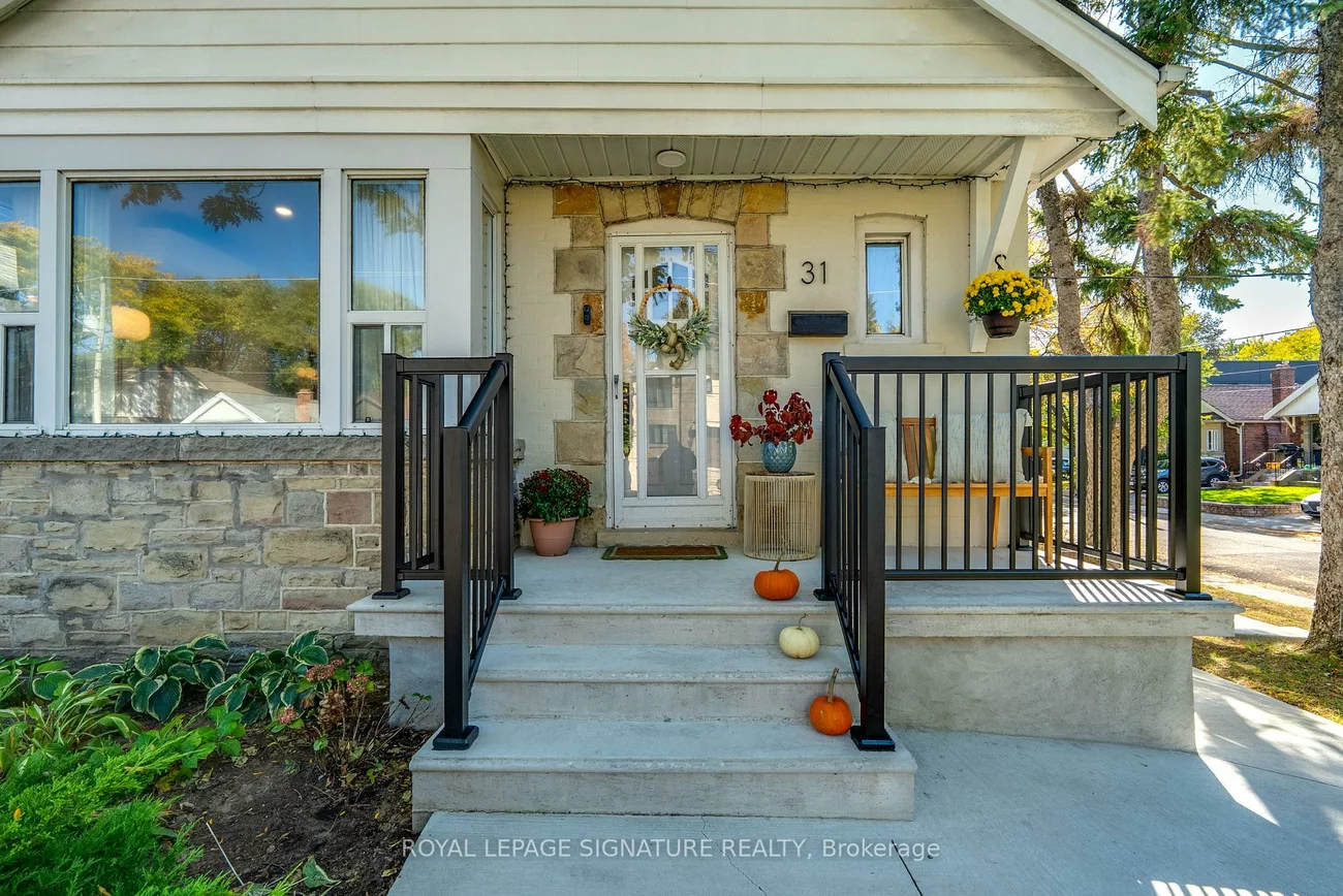 31, Davies, East York, Toronto