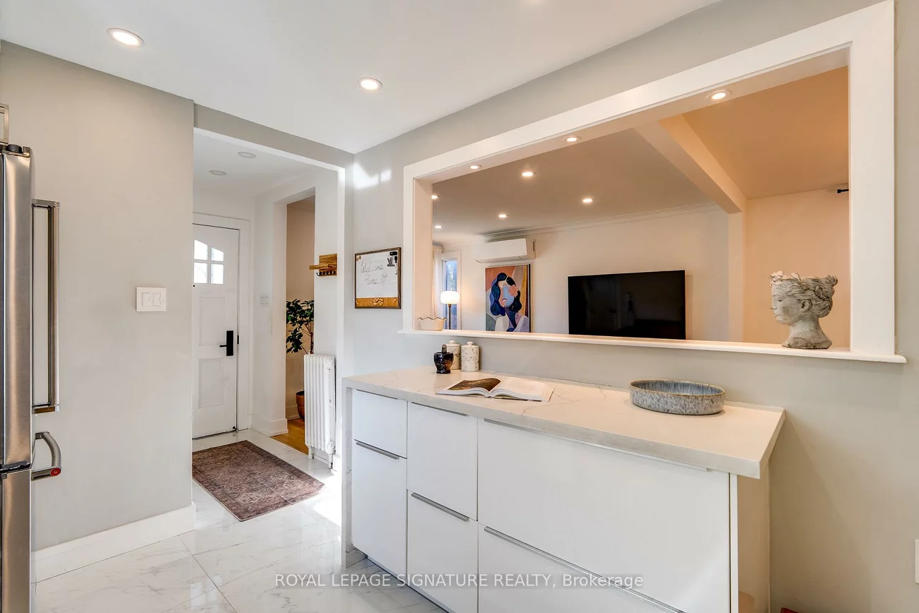31, Davies, East York, Toronto