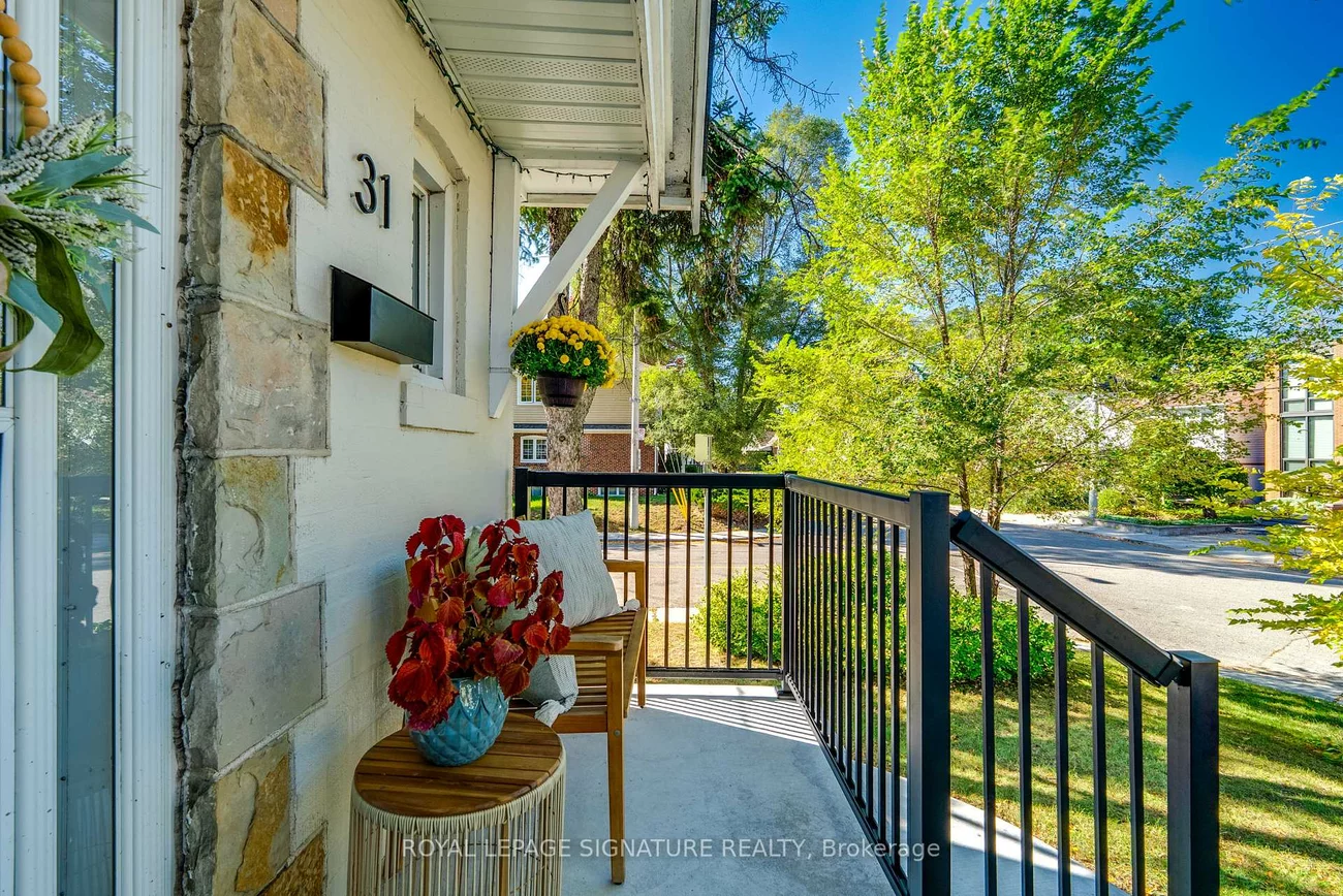 31, Davies, East York, Toronto