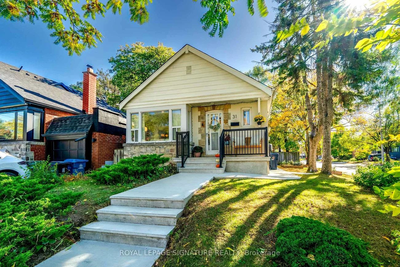 31, Davies, East York, Toronto