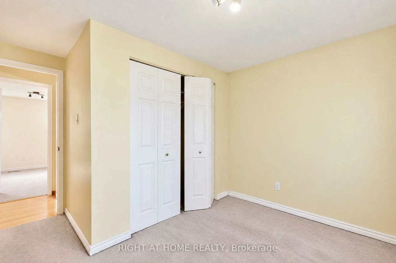 68, Trott, Malvern, Toronto