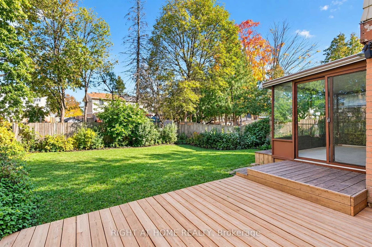 68, Trott, Malvern, Toronto
