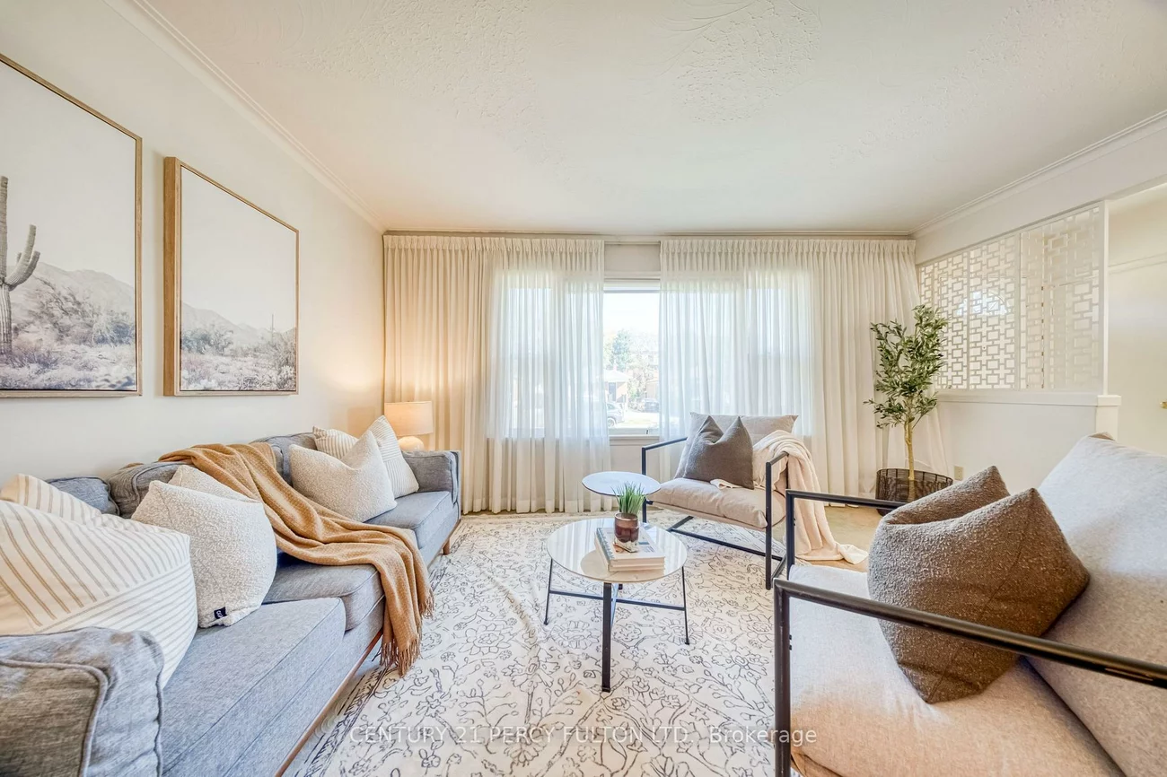 78, Gilroy, Dorset Park, Toronto
