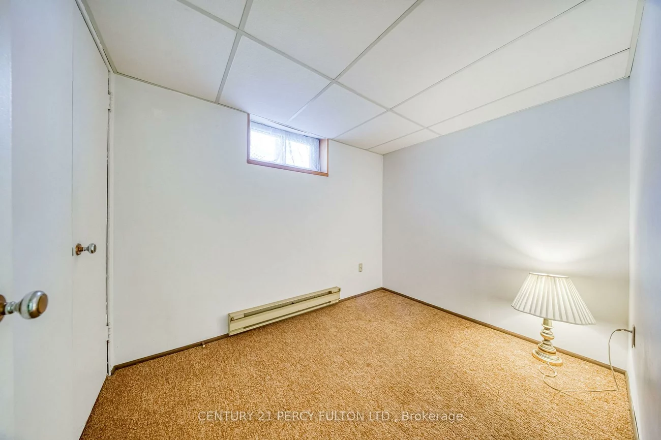 78, Gilroy, Dorset Park, Toronto