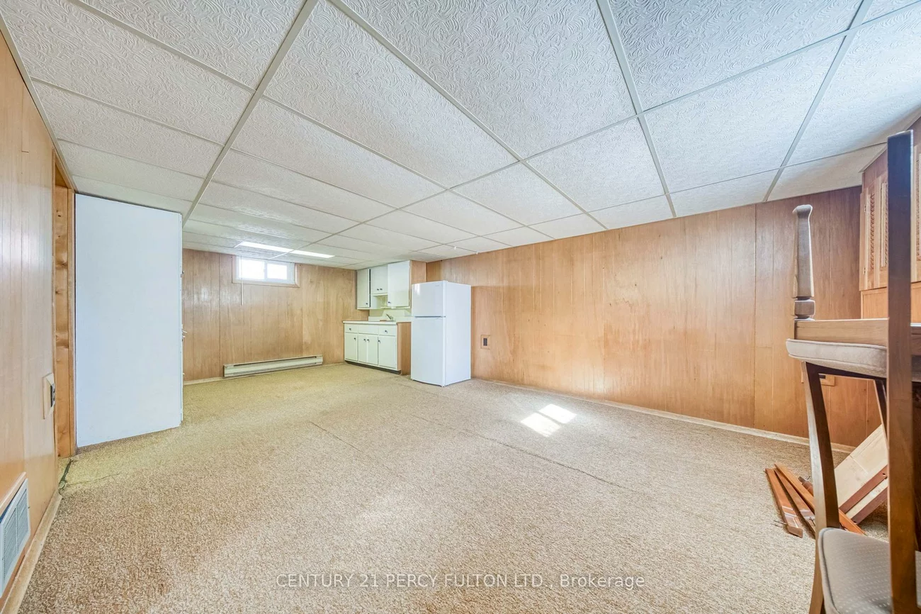 78, Gilroy, Dorset Park, Toronto