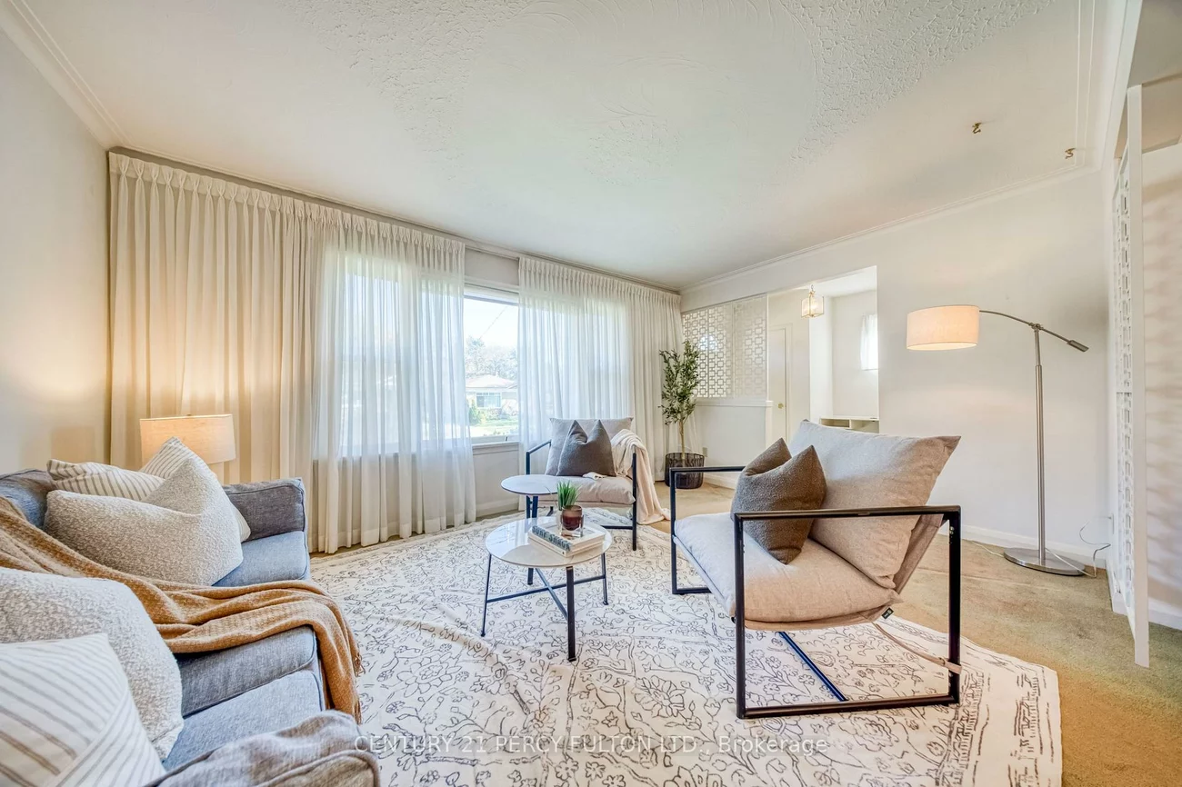 78, Gilroy, Dorset Park, Toronto