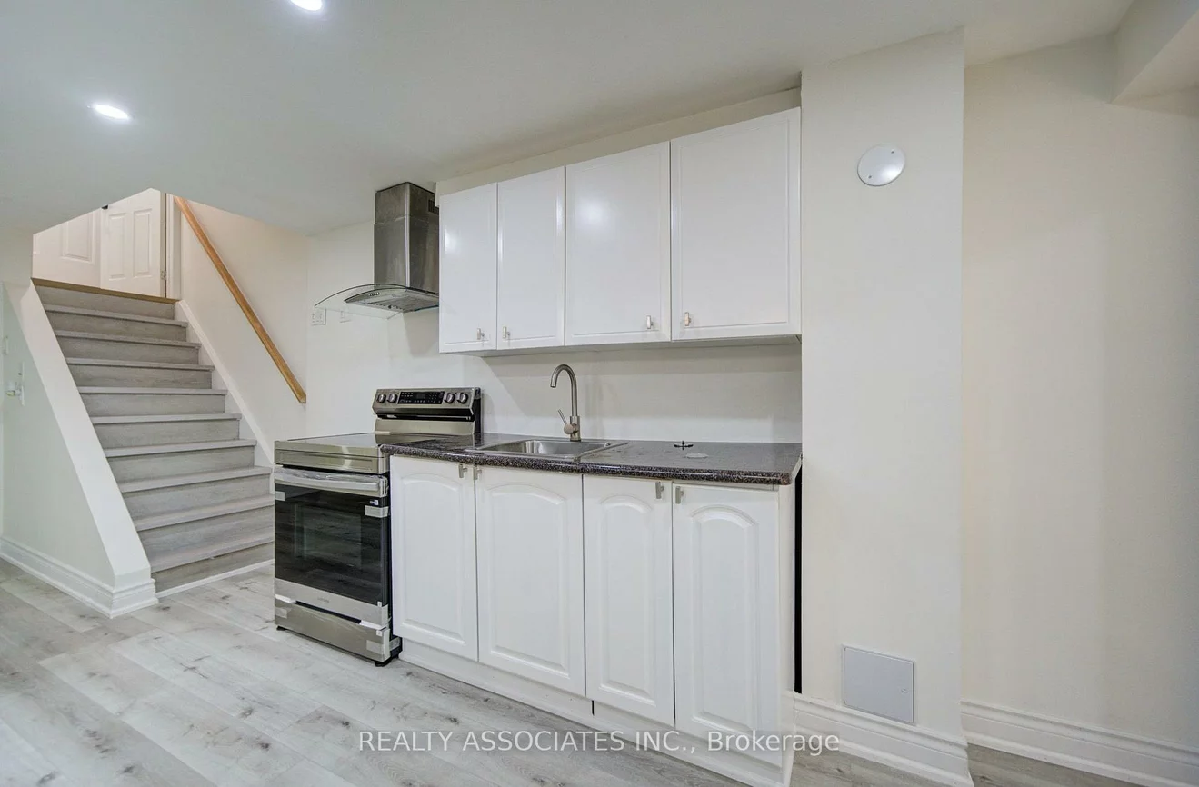 71, Highhill, Tam O'Shanter-Sullivan, Toronto